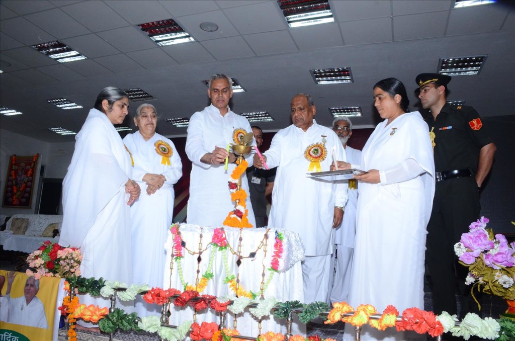 हिमाचल प्रदेश के महामहिम राज्यपाल ने “शाश्वत यौगिक खेती“ सम्मेलन का किया उद्घाटन